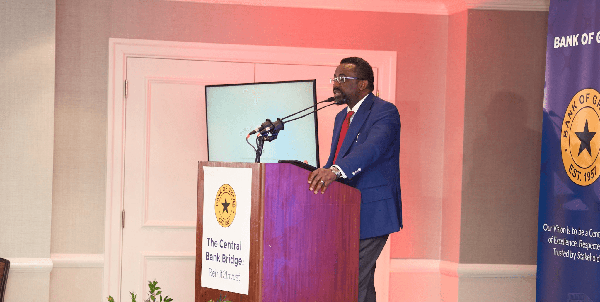 The 'Central Bank Bridge: Remit2Invest' forum at the Alexandria Hilton brought together BoG technical experts, commercial bank representatives, and GIPC officials. 